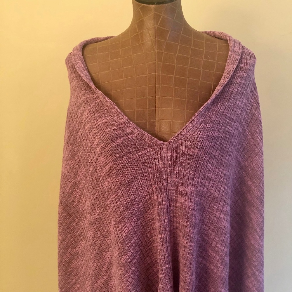 Poncho/Shawl Pink with Fringe